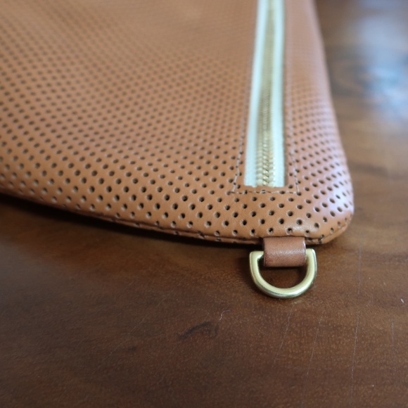 Clare V. Grand Fanny in Cuoio Perf - Picture 10 of 16